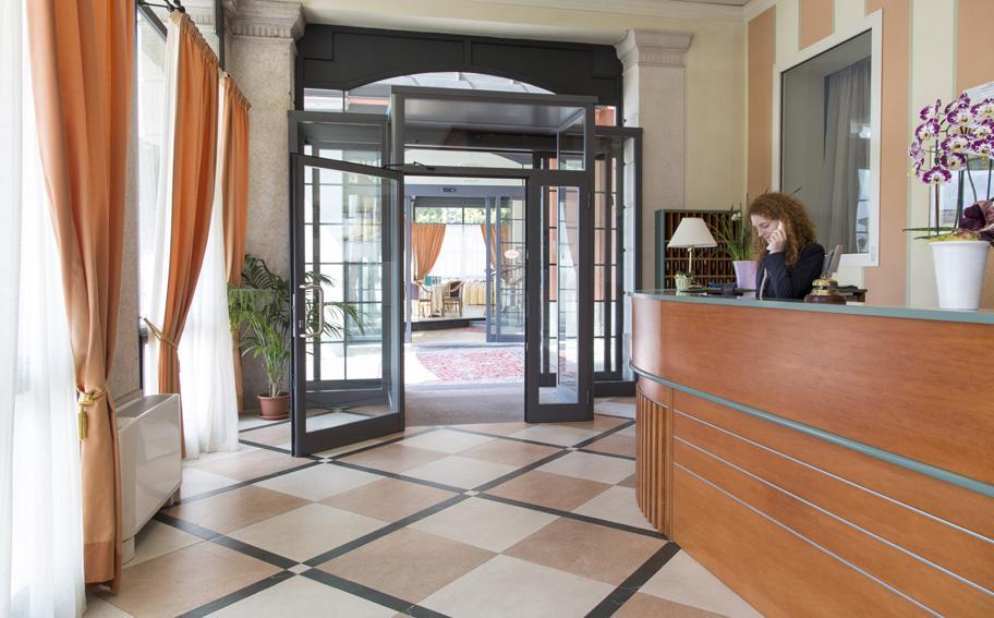 Hotel Belvedere Verbania Ngoại thất bức ảnh