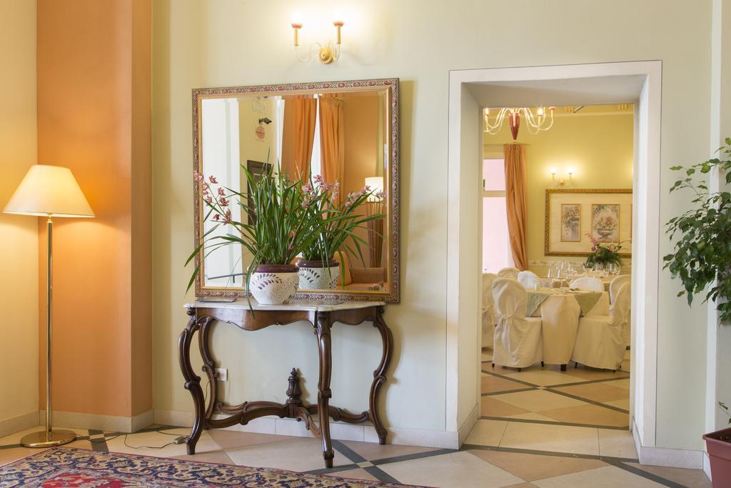 Hotel Belvedere Verbania Ngoại thất bức ảnh